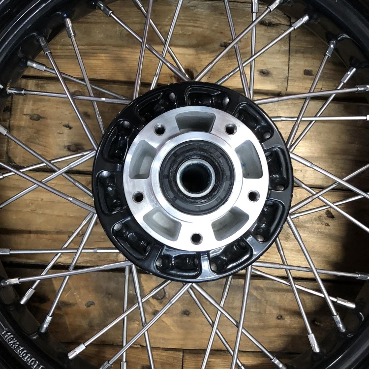 Indian Scout Bobber spoked / laced wheels with Pirelli tyres